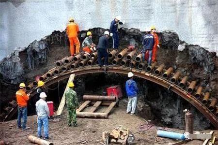 宁波隧道钢花管支护案例